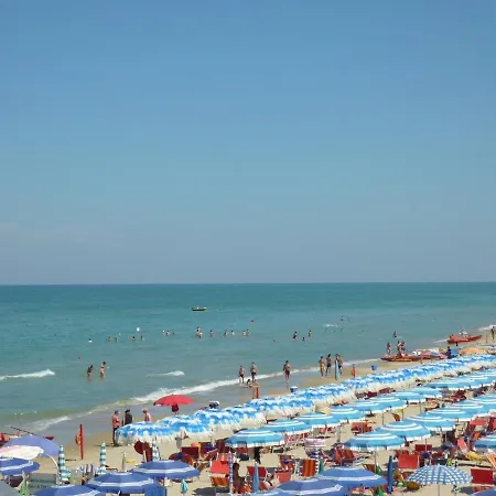 Apartment Edera Silvi Vacanza